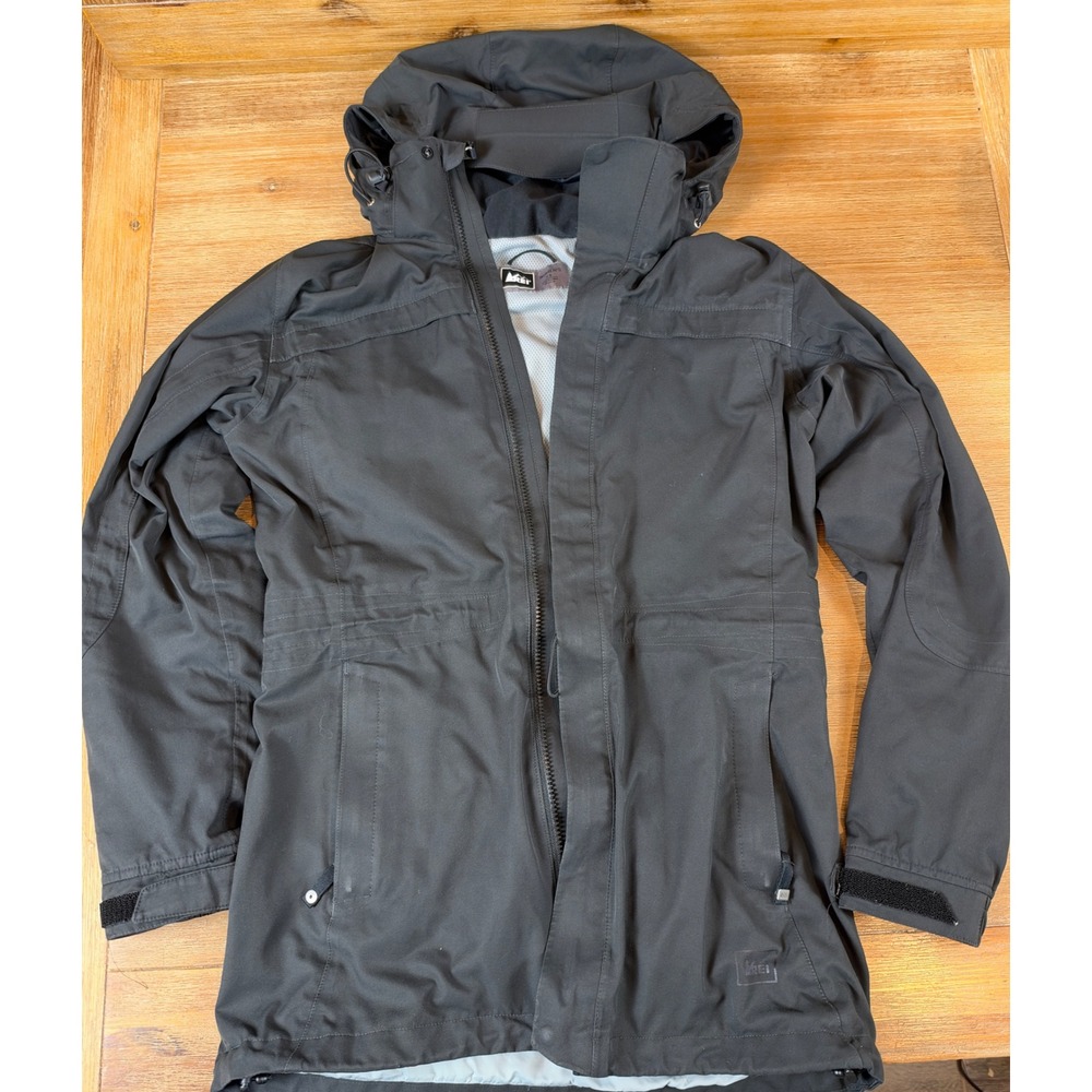 REI Womens Black Hooded Rain Jacket Full Zip Outdoor Shell Size XS windbreaker